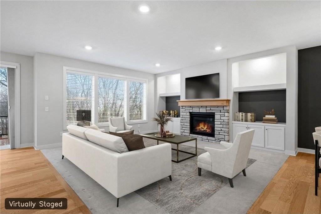 18700 61st Ave N - Photo 4 of 31