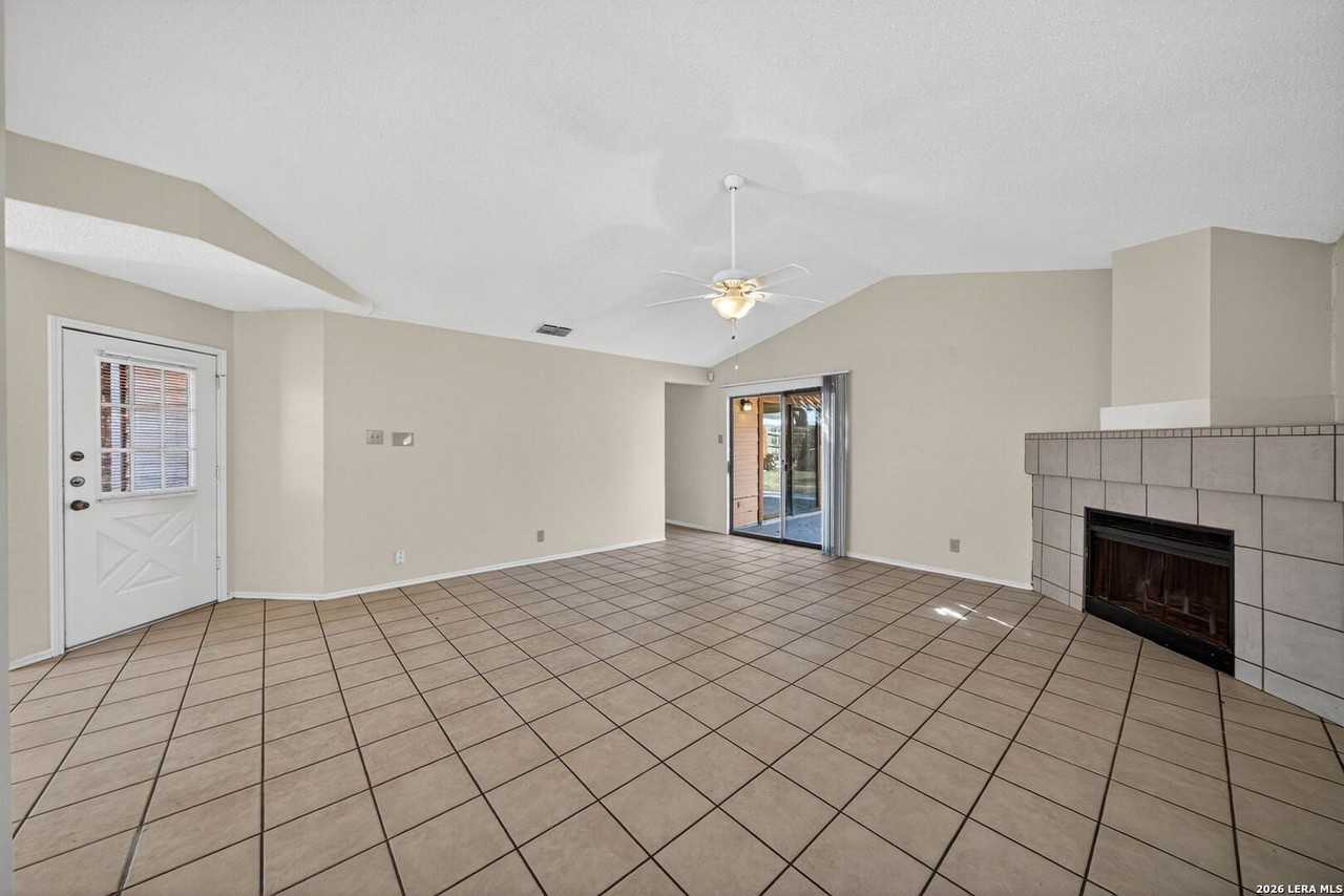 727 Cypressbrook Dr - Photo 6 of 32