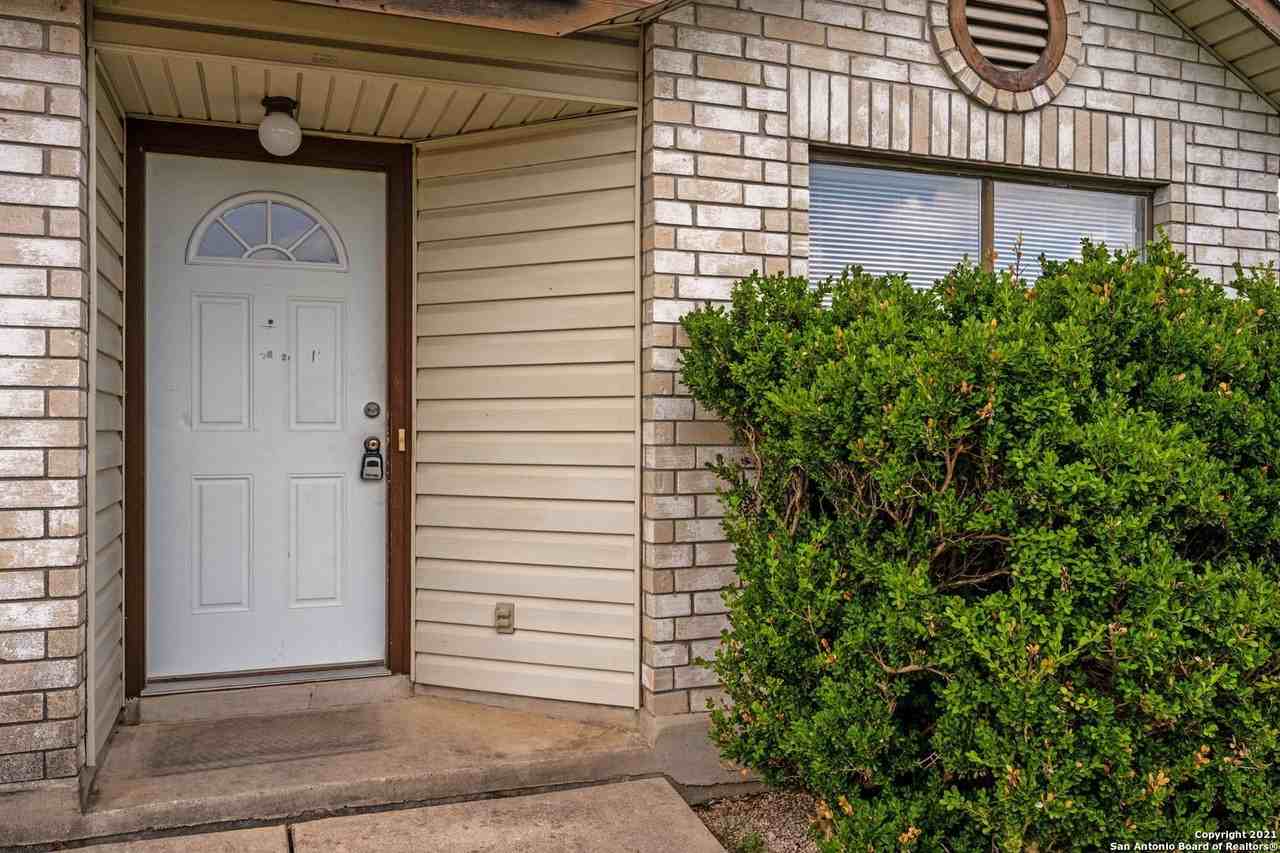 6802 Canary Meadow Dr - Photo 3 of 25