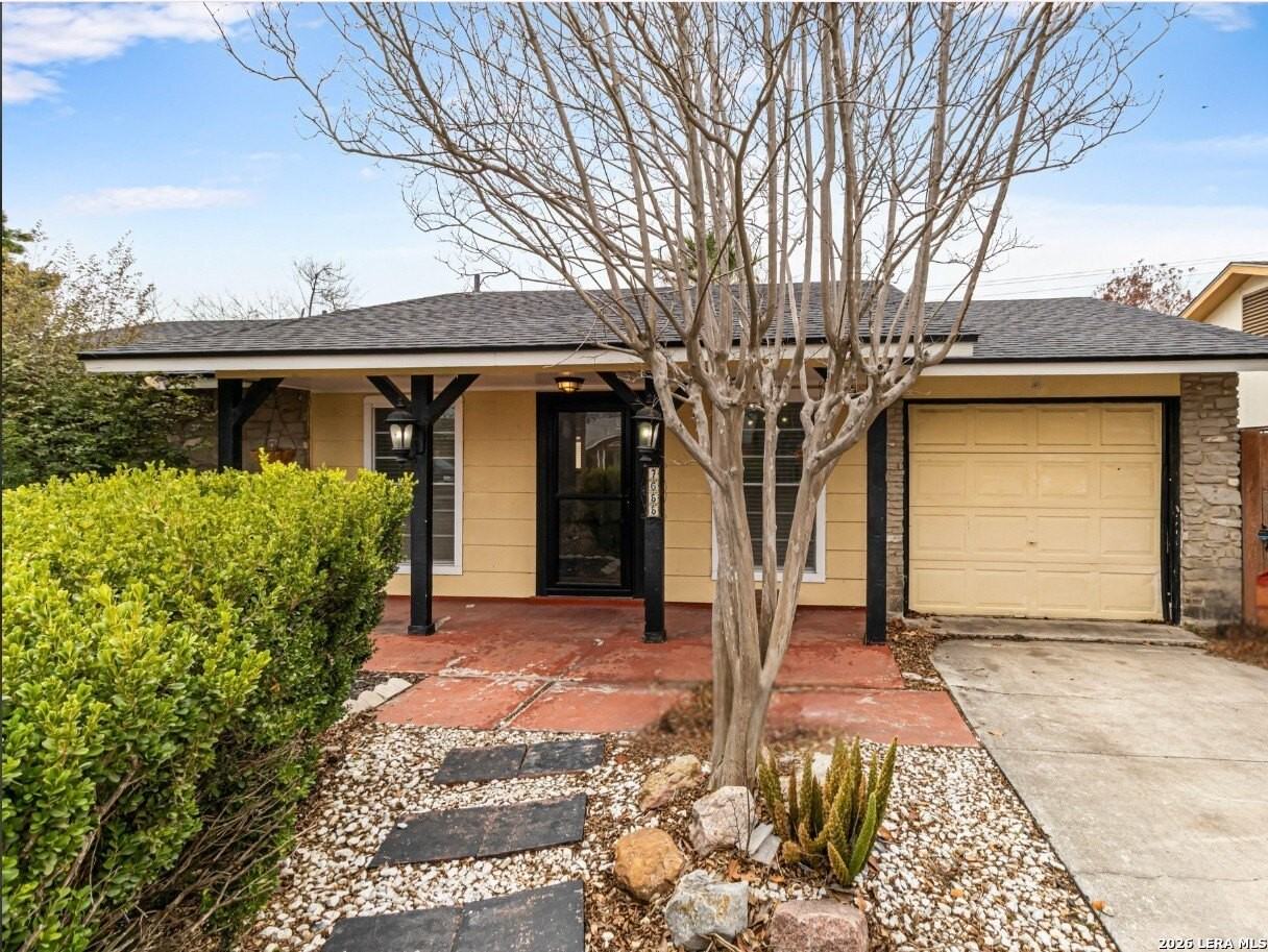 7655 Glen Mont - Photo 2 of 16