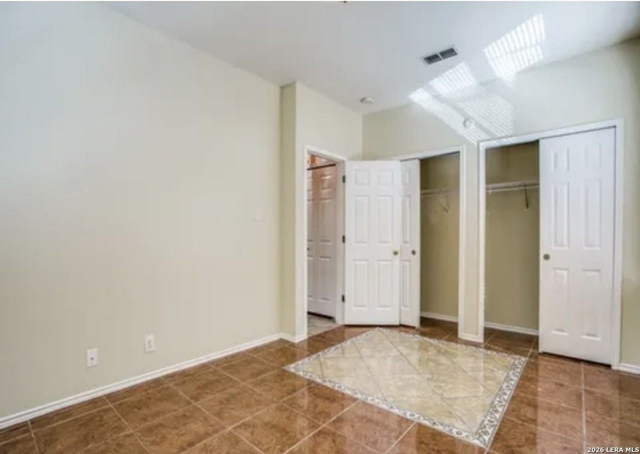 7714 Crown Mdws - Photo 4 of 8