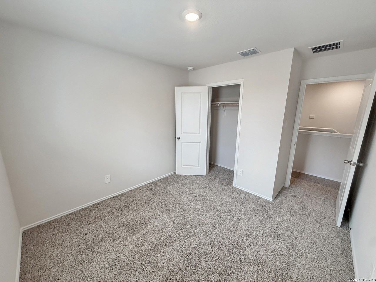 722 Jennifer Way - Photo 4 of 32