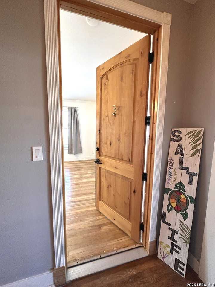 525 Mission St Apt 3 #3 - Photo 2 of 21