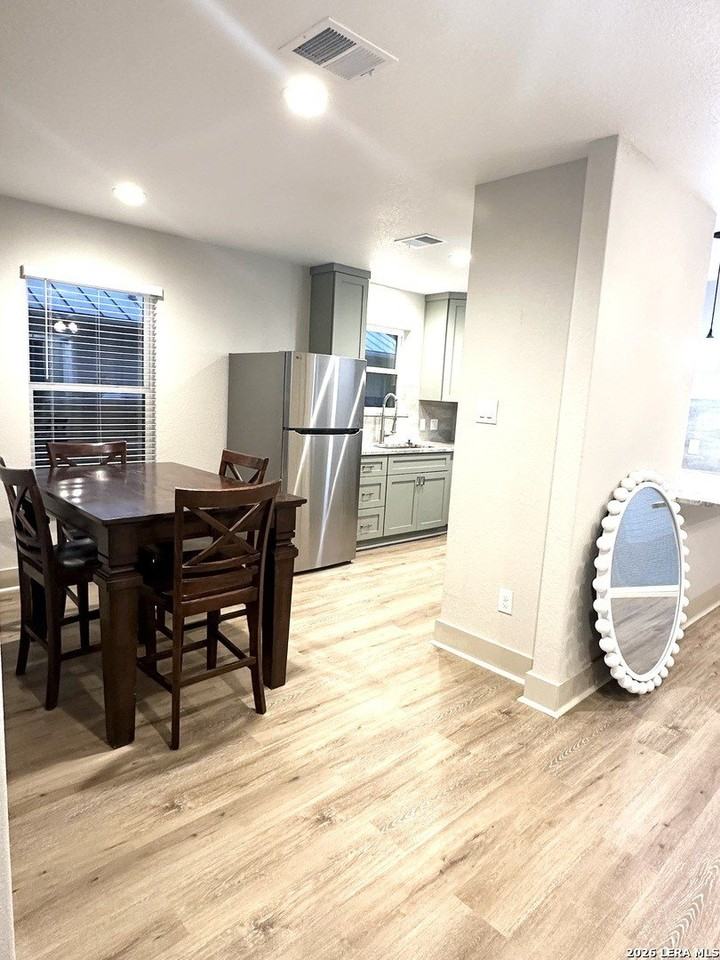 329 Taft Blvd - Photo 3 of 17