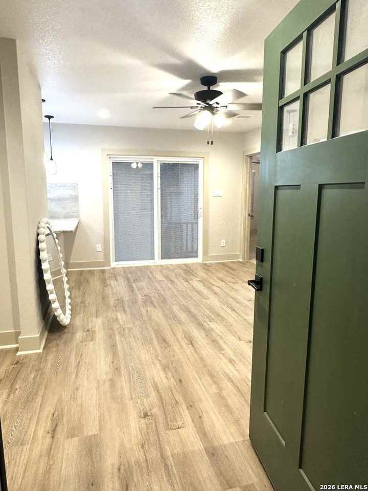 329 Taft Blvd - Photo 4 of 17