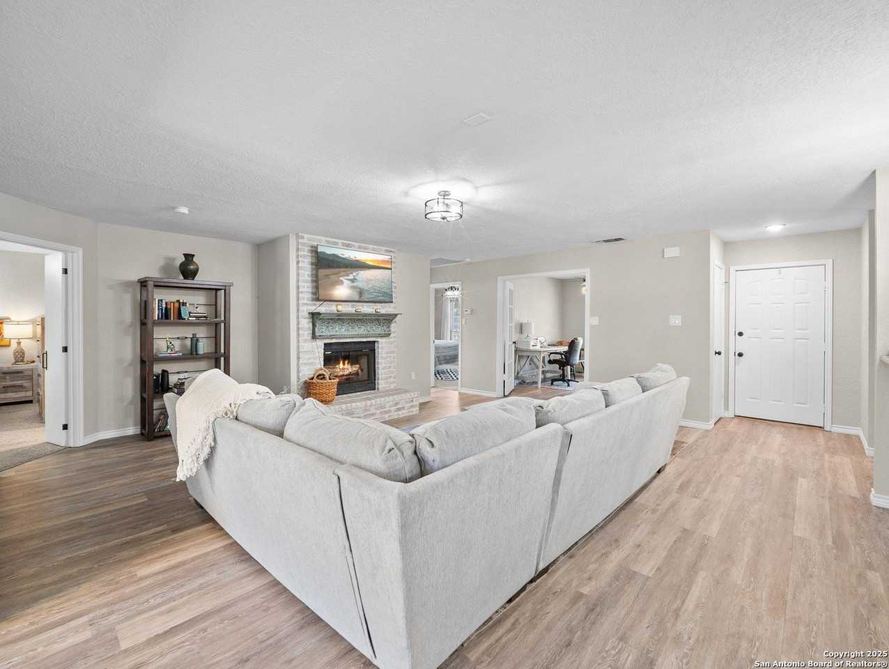 3620 Chestnut Ct - Photo 7 of 31