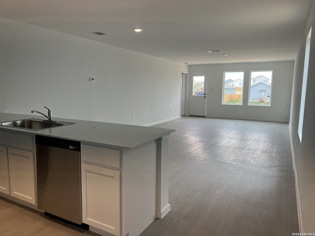 523 Layne Overlook - Photo 3 of 11