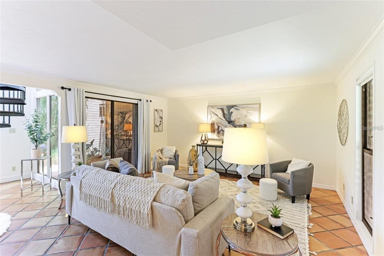 11 Sandy Cove Rd #8F - Photo 6 of 37