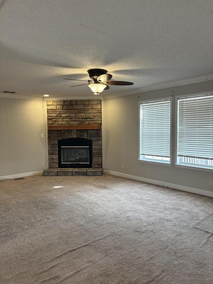 6115 Dinkins Mill Rd - Photo 3 of 42