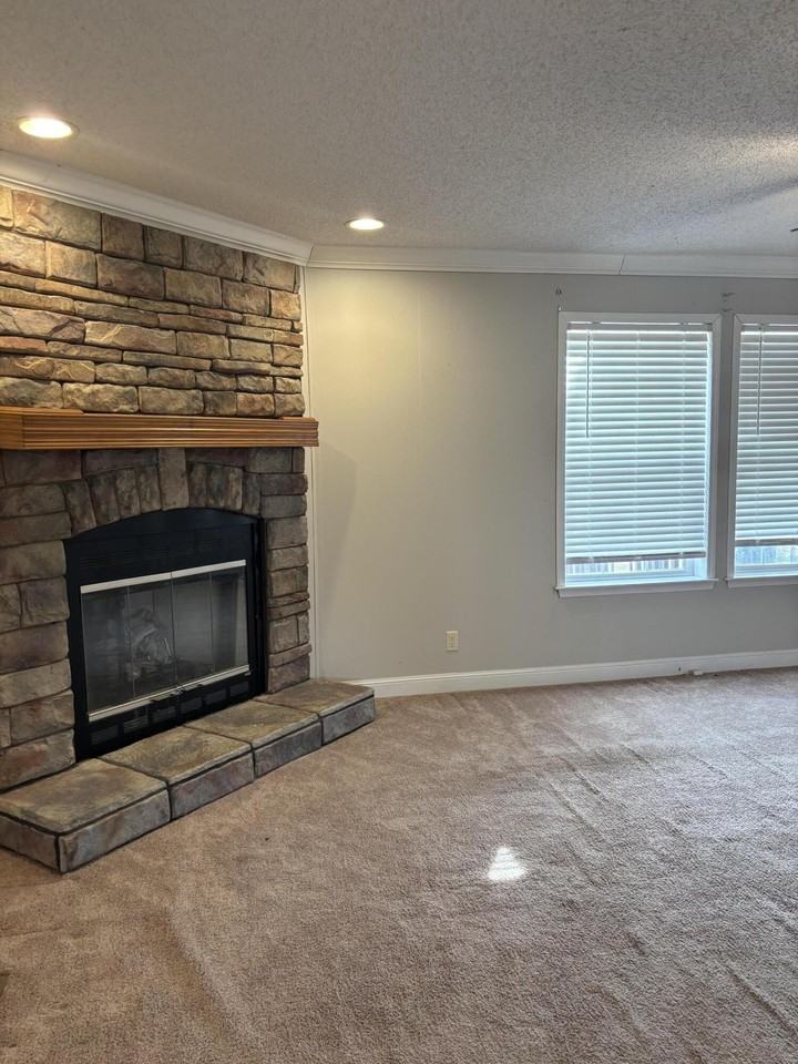 6115 Dinkins Mill Rd - Photo 4 of 42