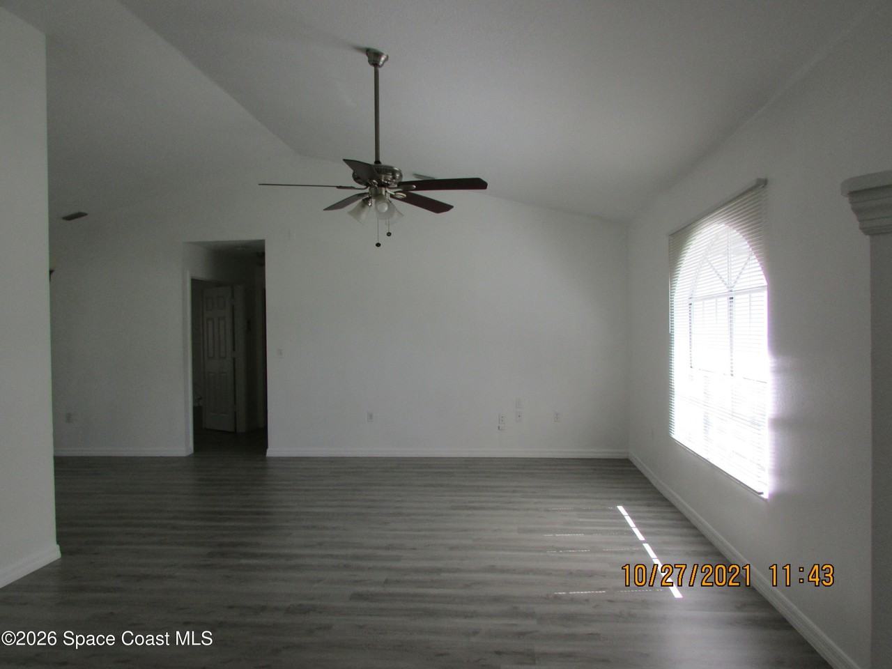 141 Scotch St Sw - Photo 4 of 23