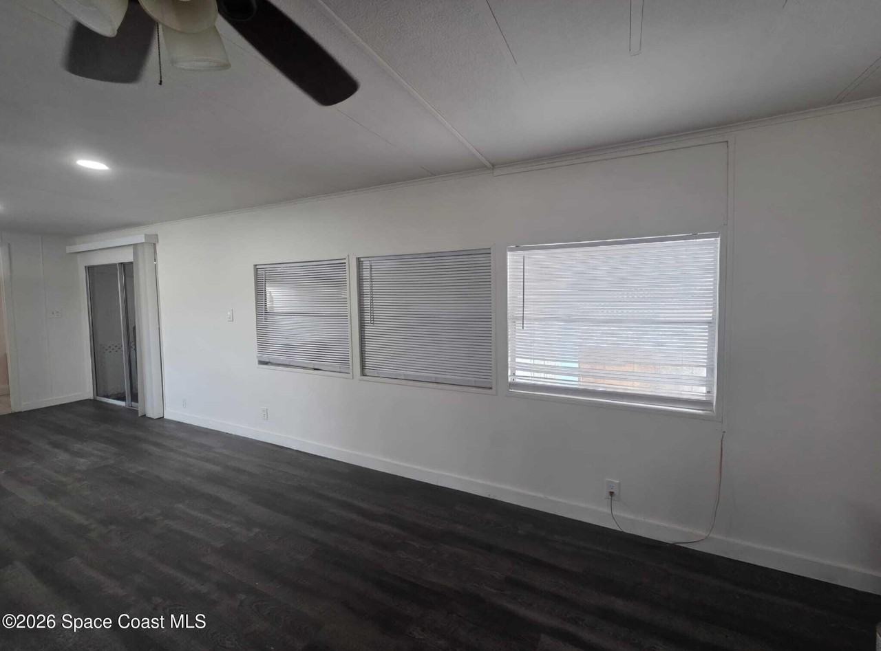 2104 Mobiland Dr #241 - Photo 4 of 7