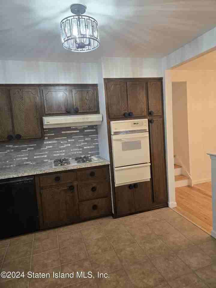 433 Barlow Ave - Photo 6 of 18