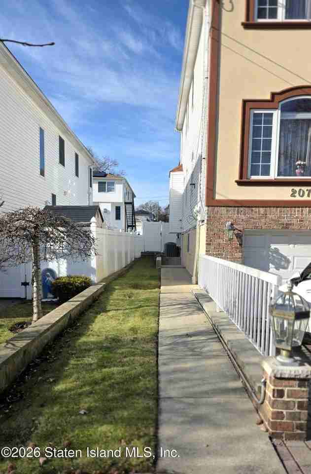 207 Sinclair Ave #B - Photo 2 of 17