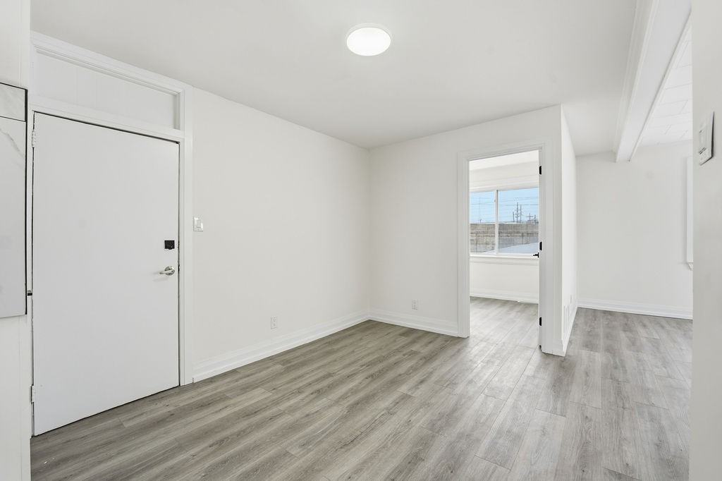 874 Clyde Avenue North #1 - Photo 6 of 18