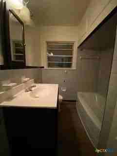 1512 E Barton Ave - Photo 6 of 10