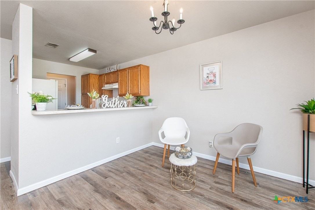 402 Deloris Dr - Photo 5 of 20