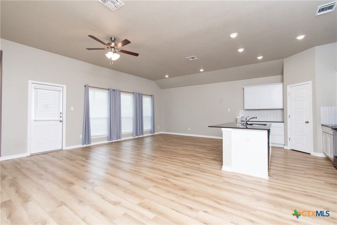 1228 Monte Verde Dr - Photo 3 of 22