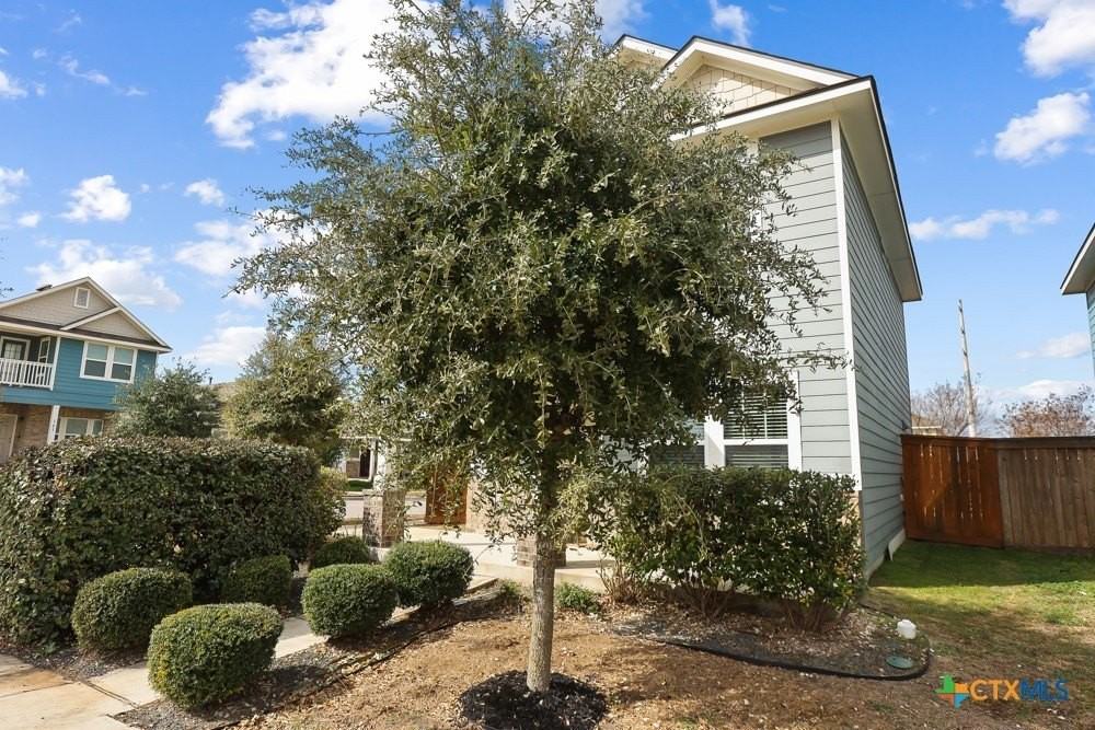 105 Switchgrass St - Photo 4 of 28