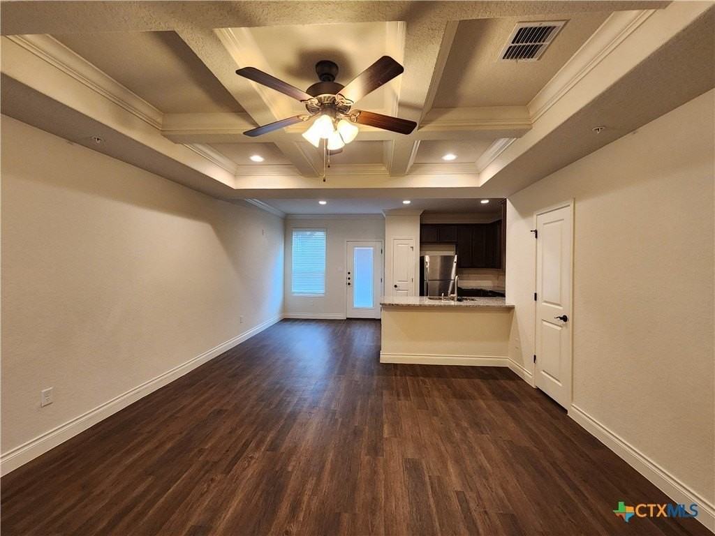 324 Untermaier St - Photo 3 of 21