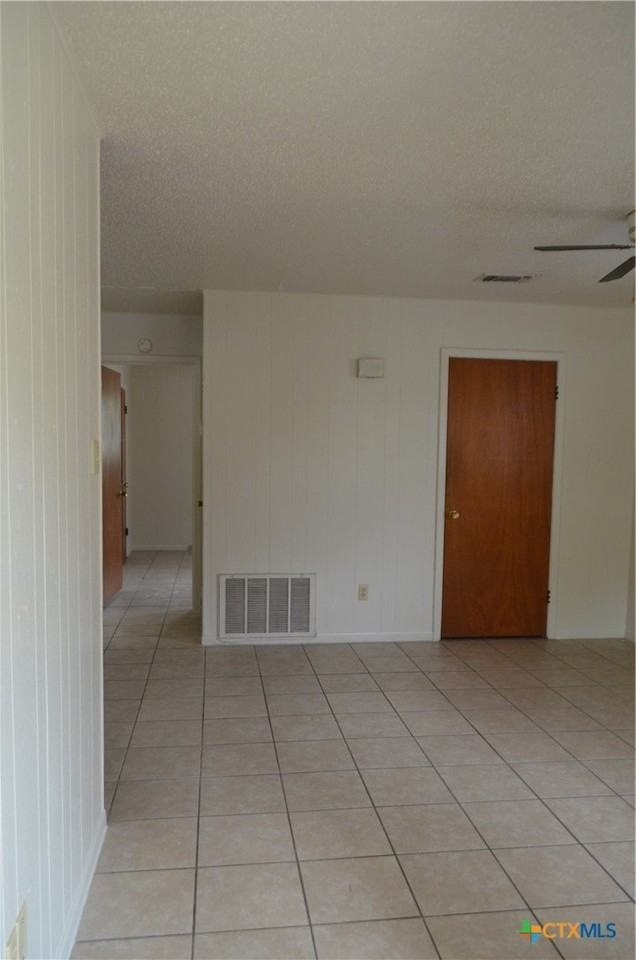 303 E Avenue A Unit B #B - Photo 2 of 9