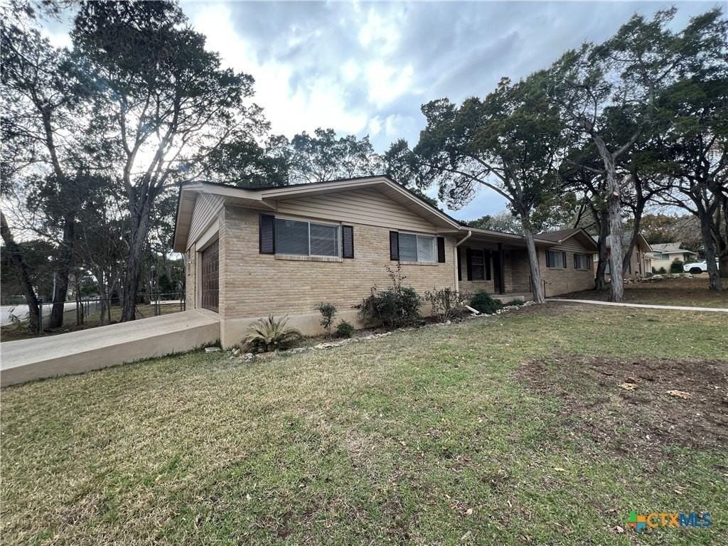 801 Timber Dr - Photo 2 of 23