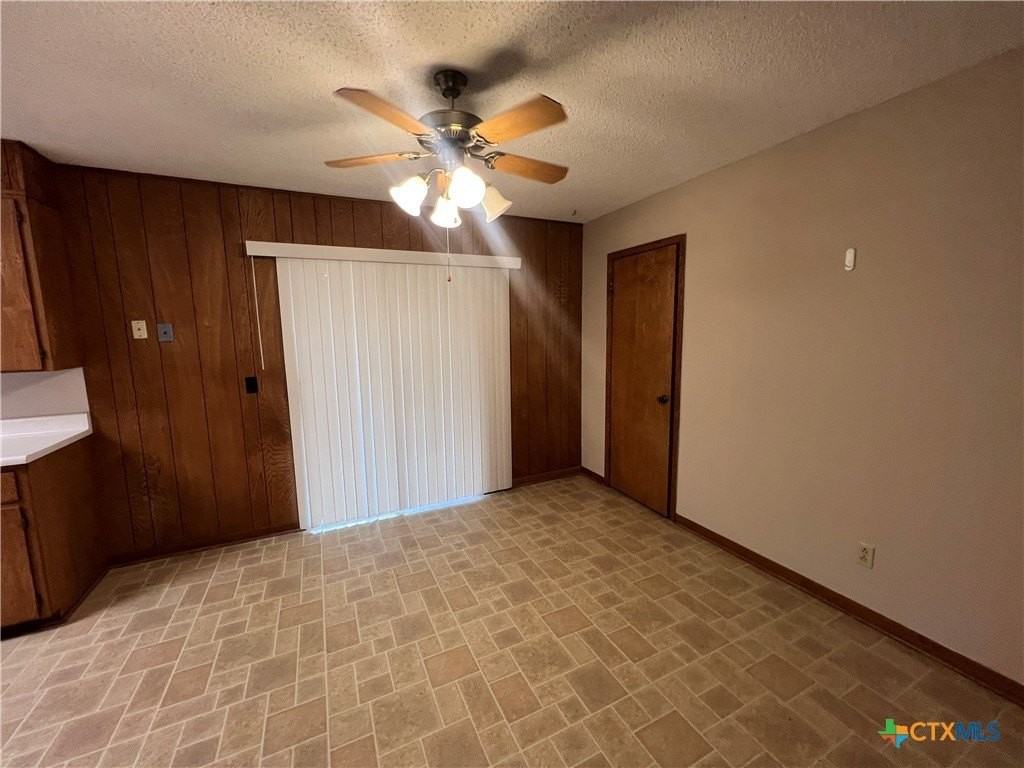 801 Timber Dr - Photo 5 of 23