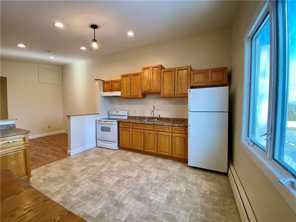 16 Clearview Ave Unit B #B - Photo 3 of 20