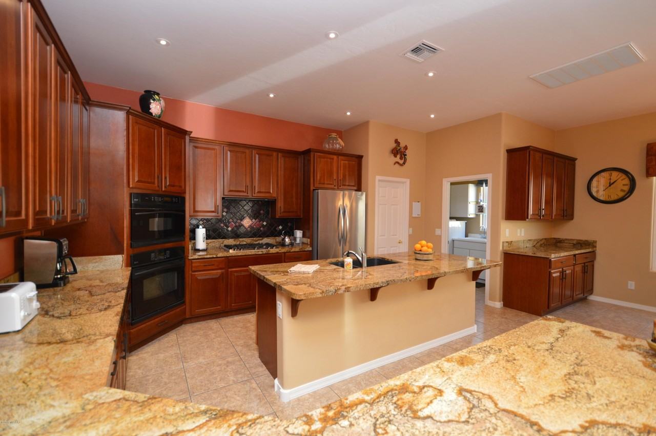 12732 N Morgan Ranch Rd - Photo 3 of 30