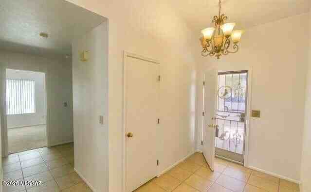 3132 W Avenida Isabel - Photo 5 of 28