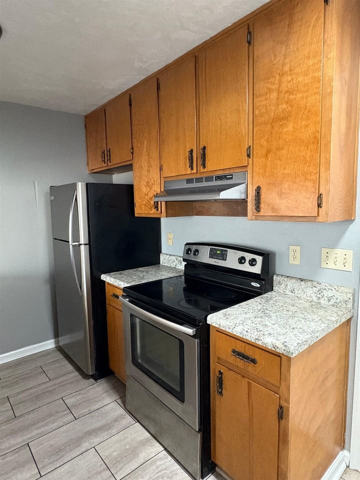 1455 Bent Willow Dr Apt B #B - Photo 3 of 8