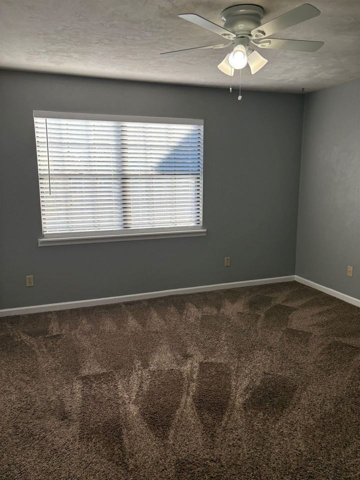 1455 Bent Willow Dr Apt B #B - Photo 6 of 8