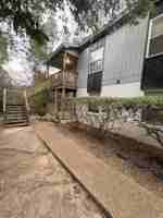 featured image of 1530 Live Oak Dr Apt 3b #B3