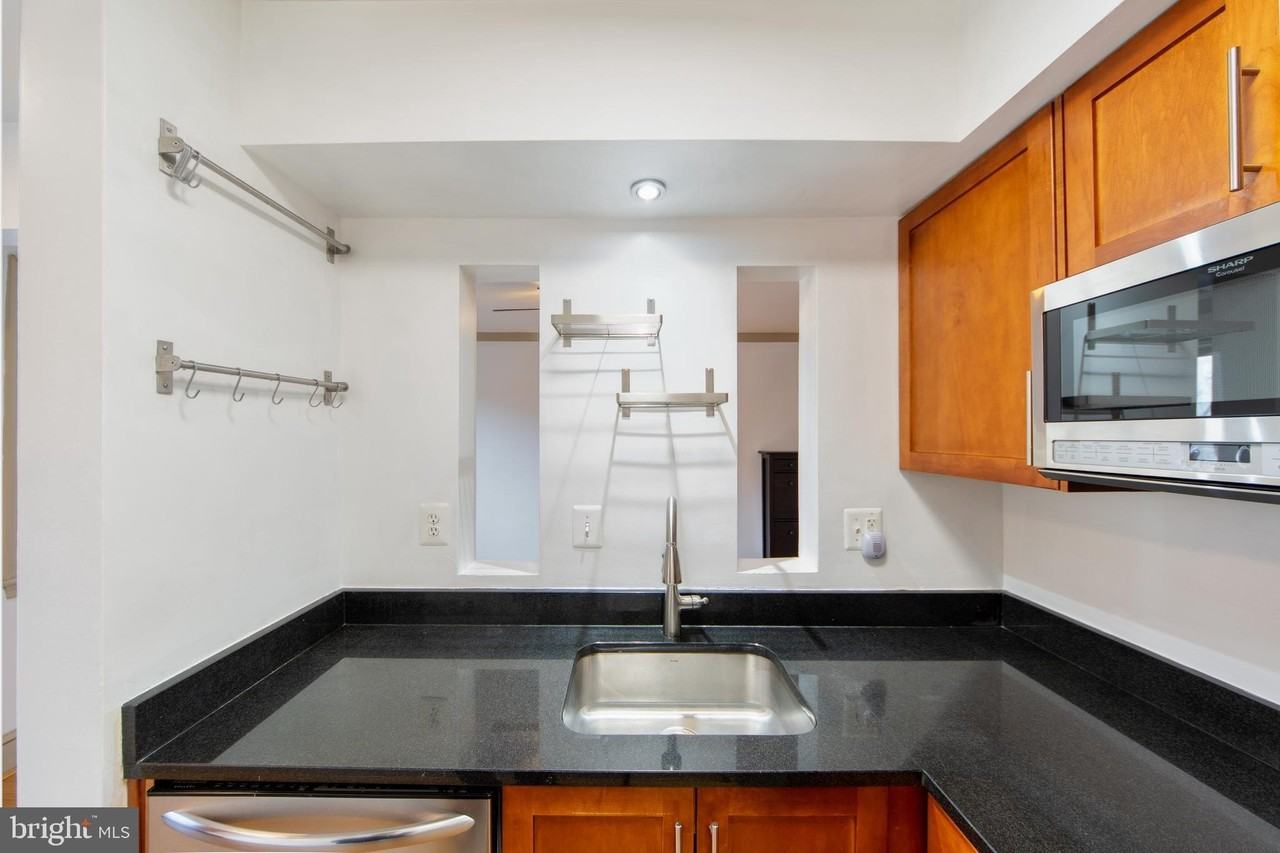 1363 K St Se Apt 103 #103 - Photo 7 of 19