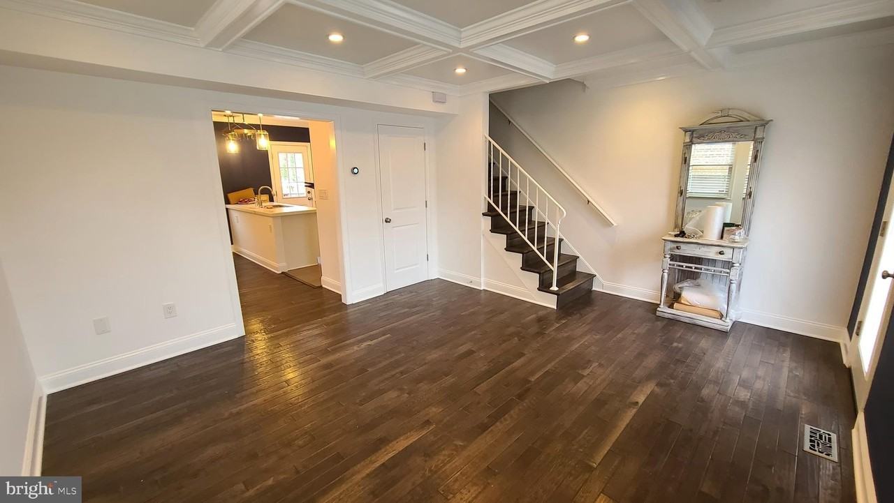 417 Burbank St Se - Photo 3 of 40