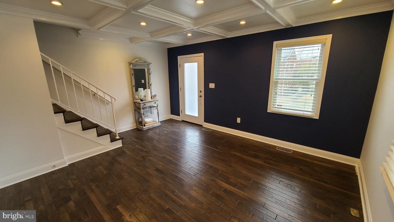 417 Burbank St Se - Photo 4 of 40