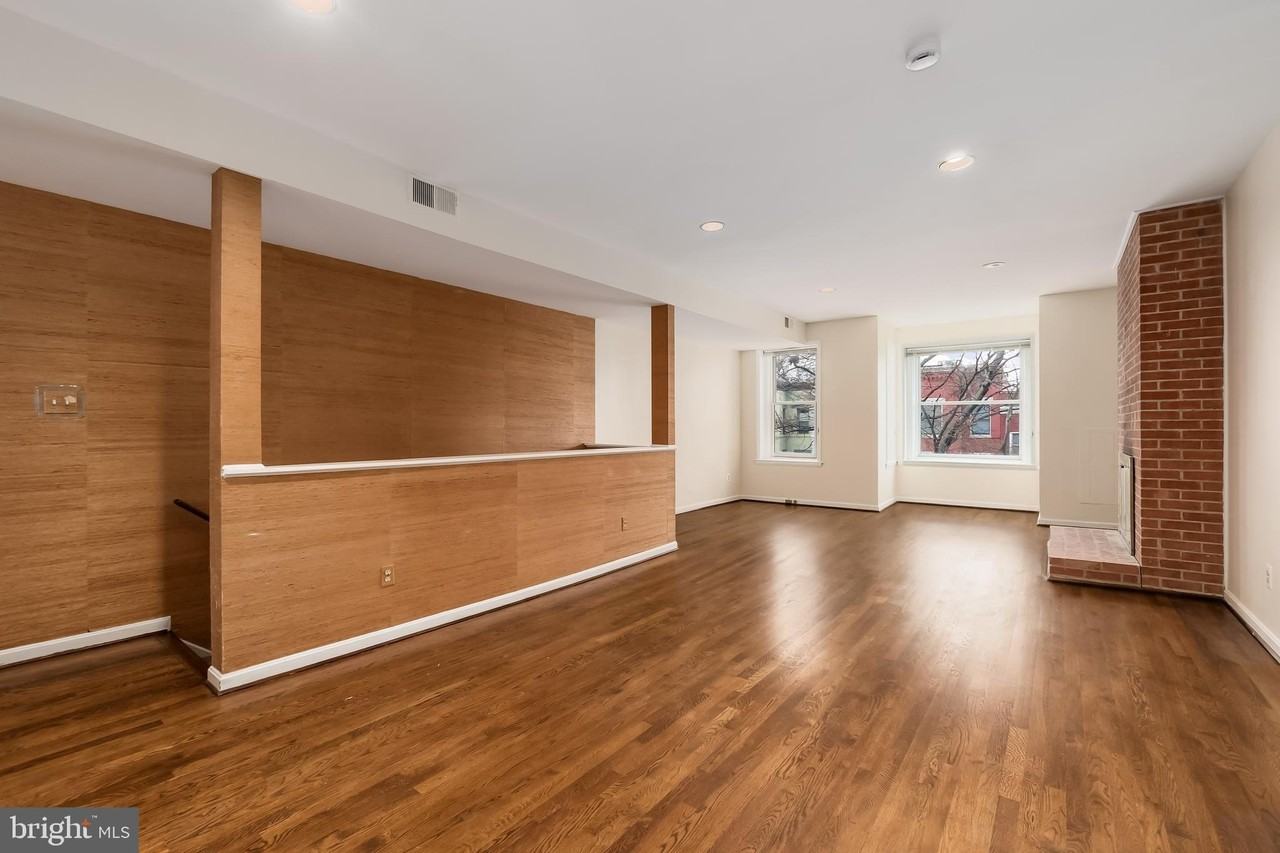 127 11th St Ne Unit C #C - Photo 4 of 39