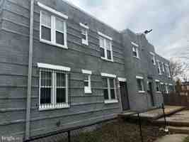 featured image of 4632 Hillside Rd Se Apt 1 #1