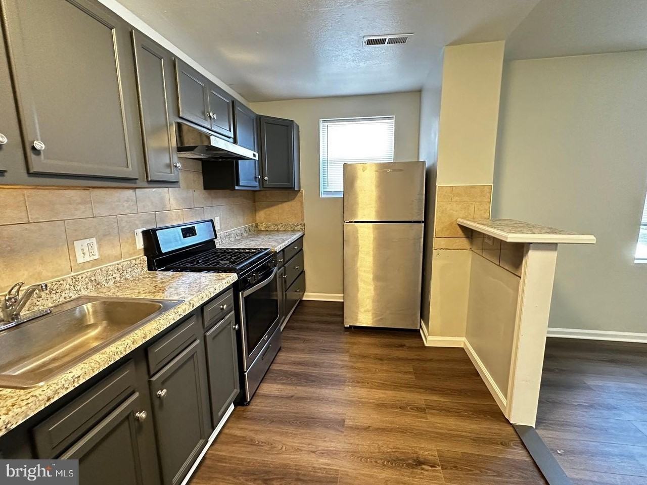 4632 Hillside Rd Se Apt 1 #1 - Photo 4 of 26