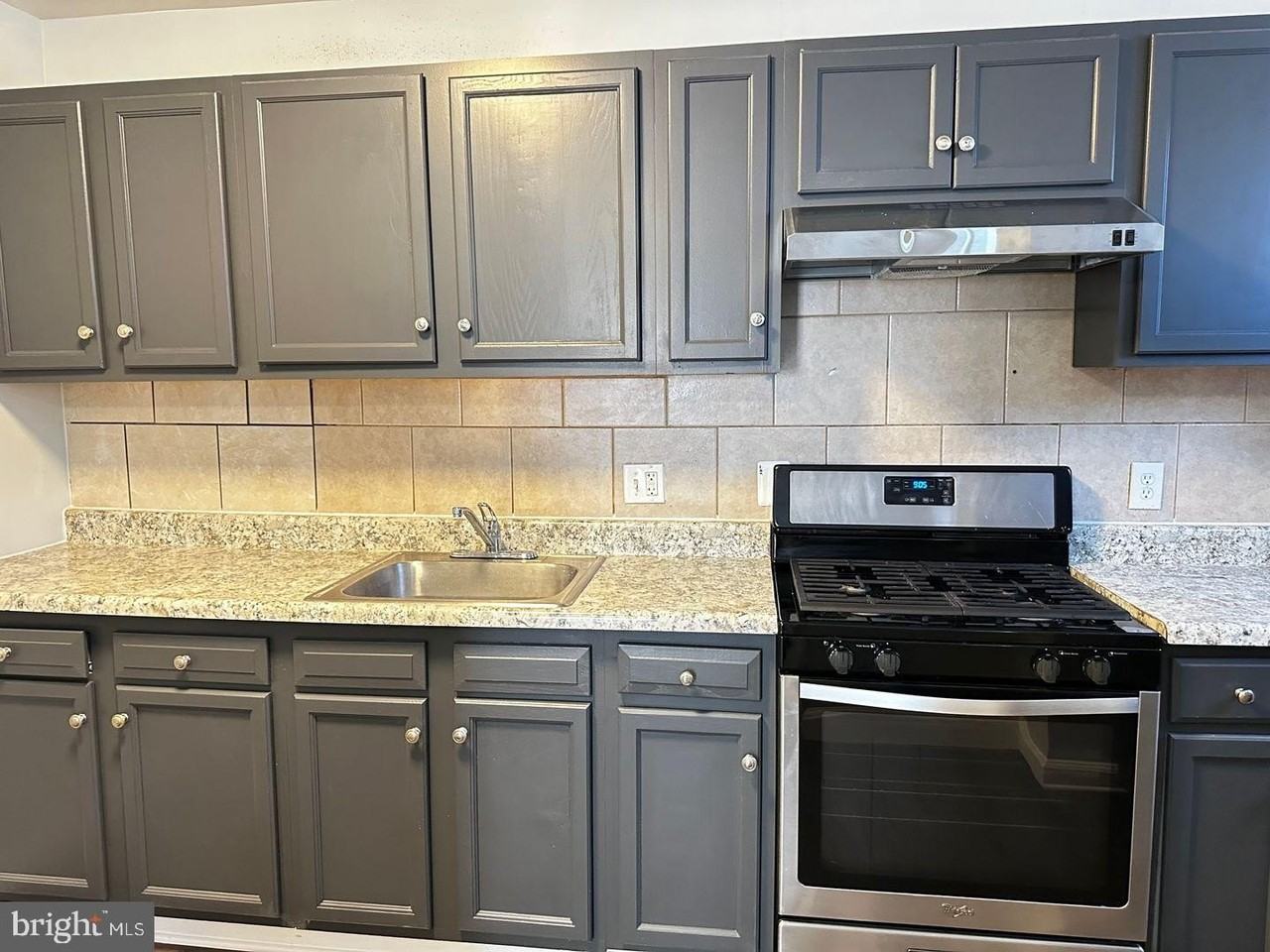 4632 Hillside Rd Se Apt 1 #1 - Photo 5 of 26