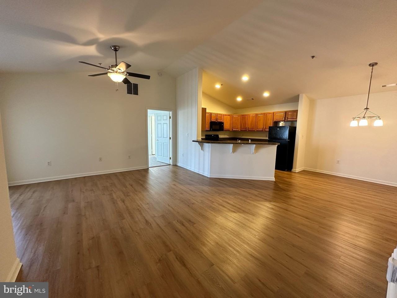 4303L Summer Brook Way - Photo 2 of 28