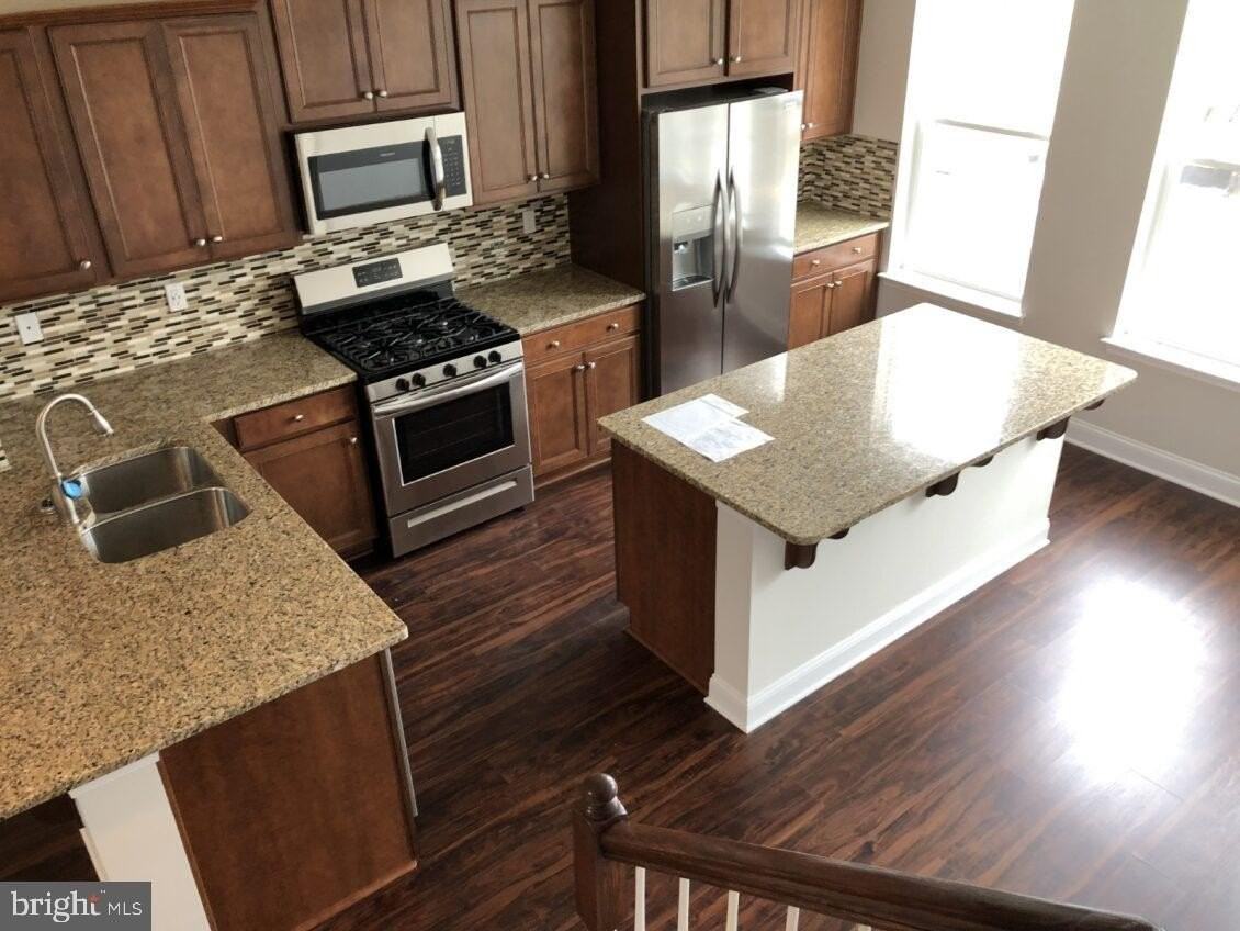 2526 Broad Reach Blvd - Photo 3 of 25