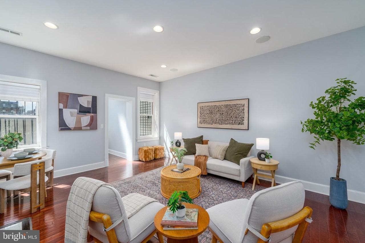 15 W Biddle St Unit 15c #15C - Photo 3 of 33