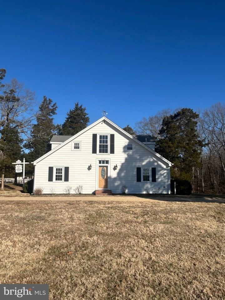 8170 Rose Hill Manor Pl - Photo 2 of 14