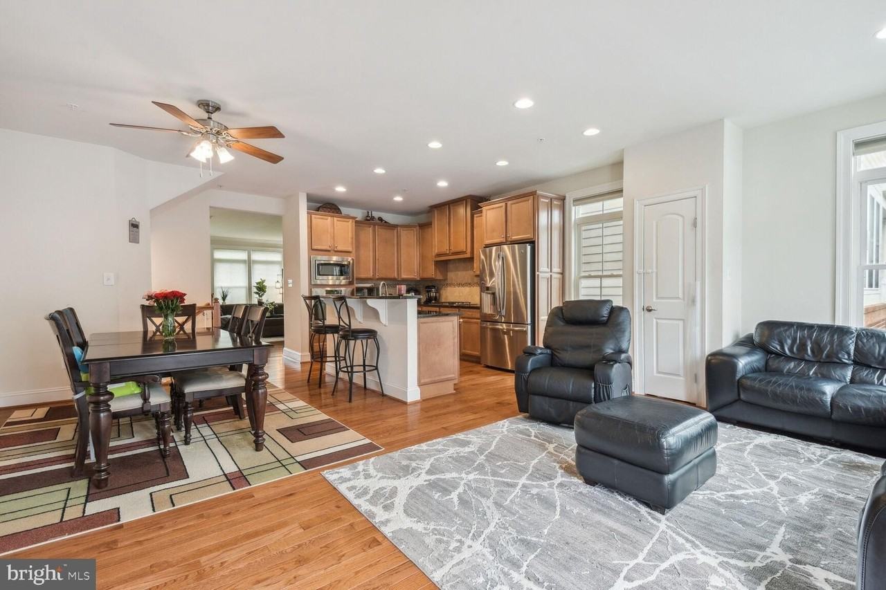 124 Liriope Pl - Photo 4 of 39