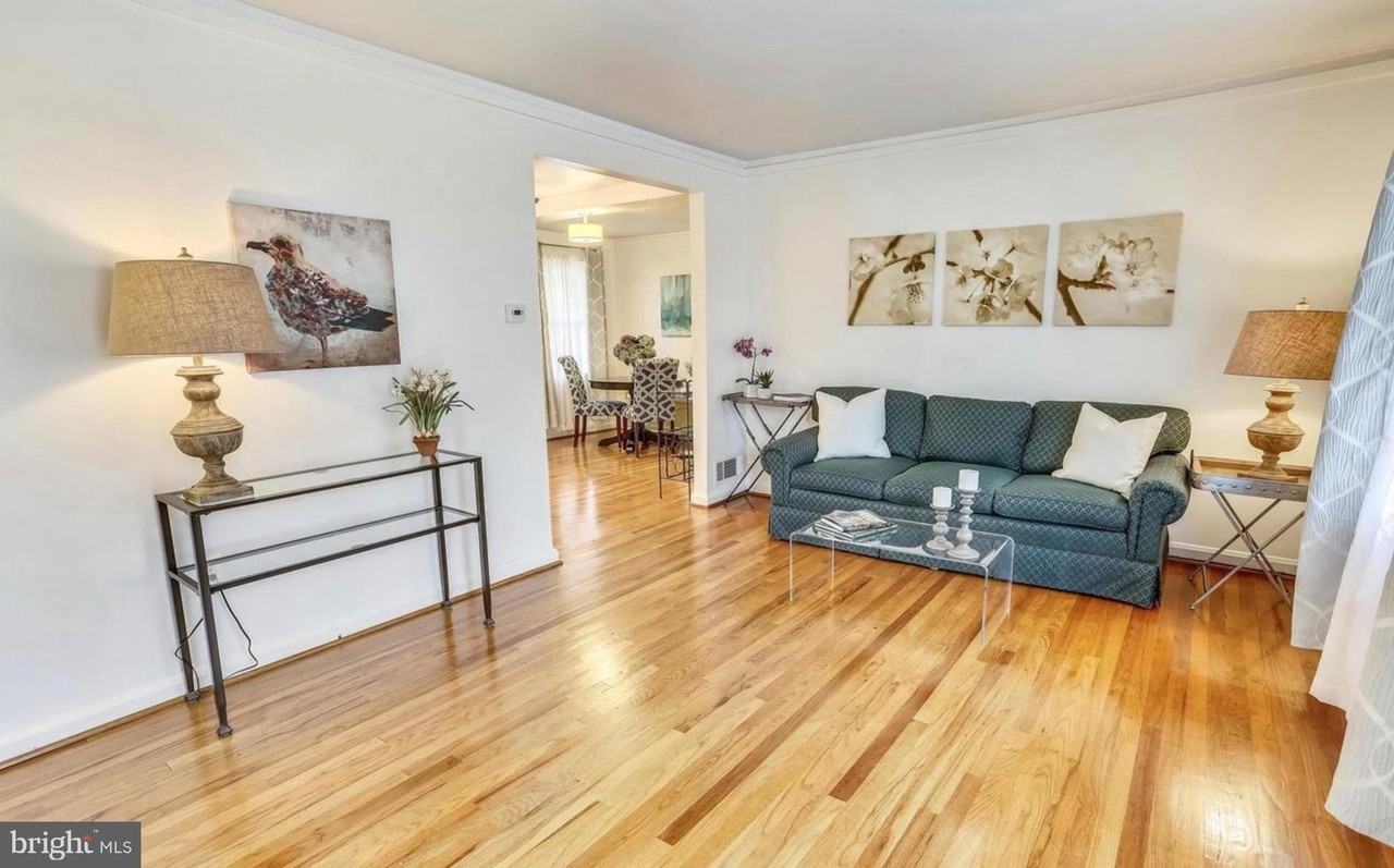 10804 Drumm Ave - Photo 5 of 20