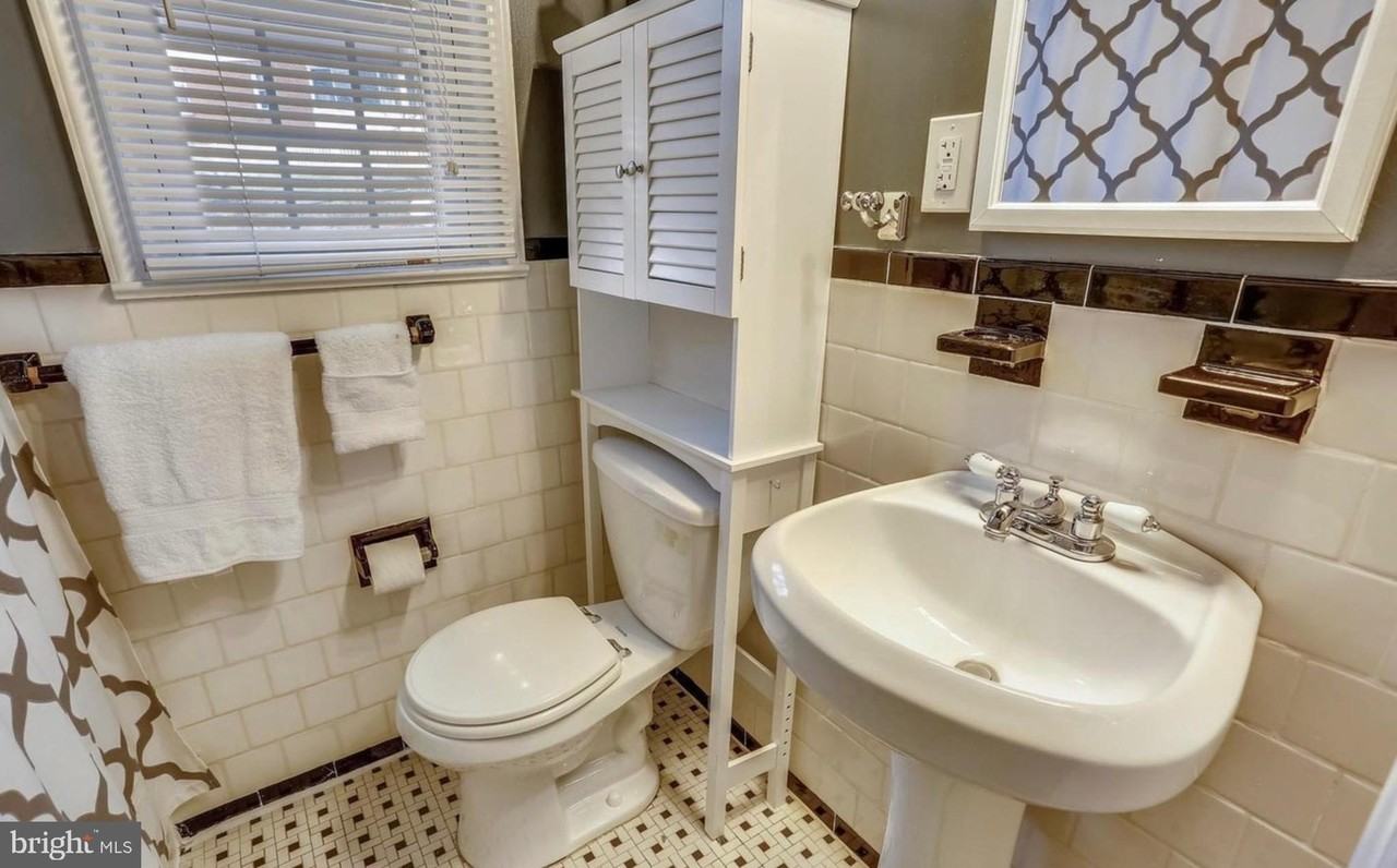 10804 Drumm Ave - Photo 6 of 20