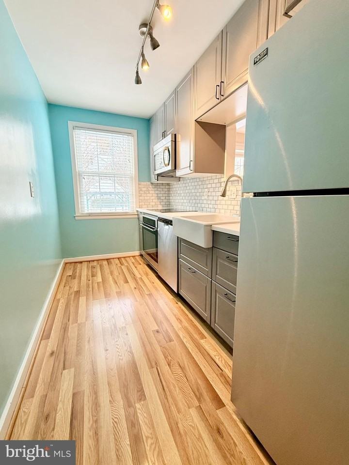 2205 Washington Ave Apt 101 #101 - Photo 7 of 13