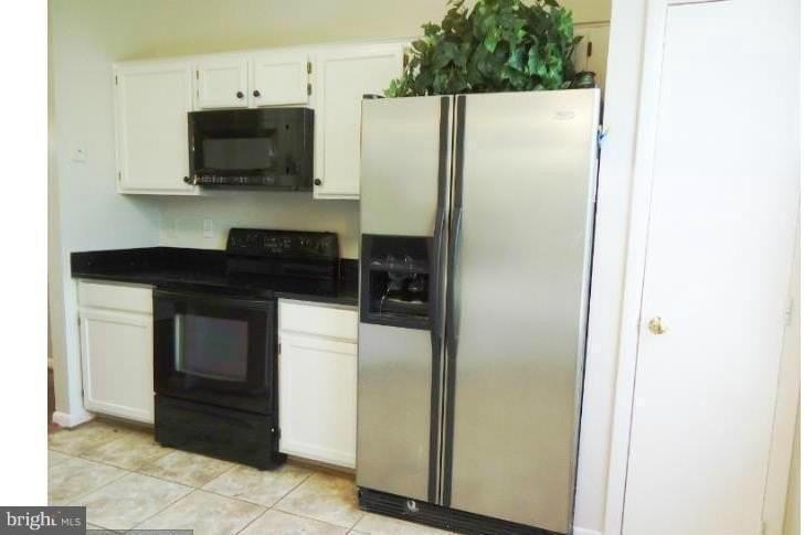 10225 Cove Ledge Ct - Photo 7 of 24