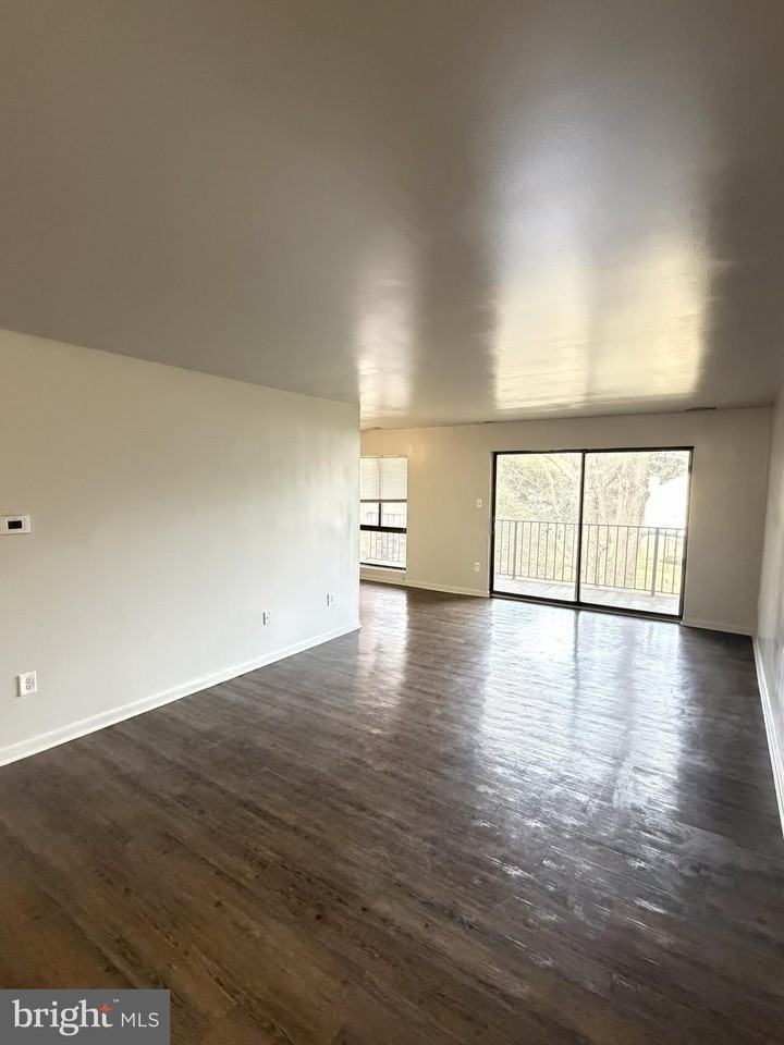 13215 Dairymaid Dr Apt 302 #302 - Photo 5 of 32